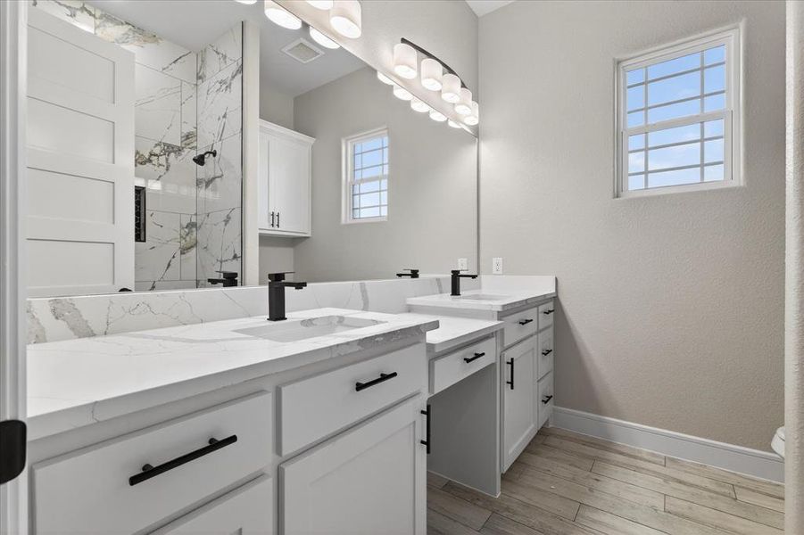 Furnished interior view inside a new home in , Celeste (Image 32).