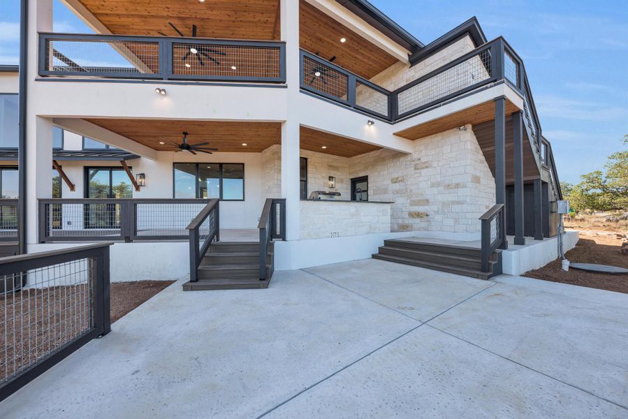 Exterior details and patio area of a home in , Horseshoe Bay (Image 21).