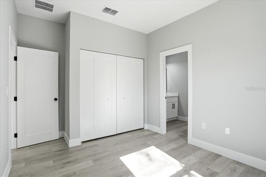 Spacious, unfurnished interior of a new home in , Port Charlotte (Image 35).