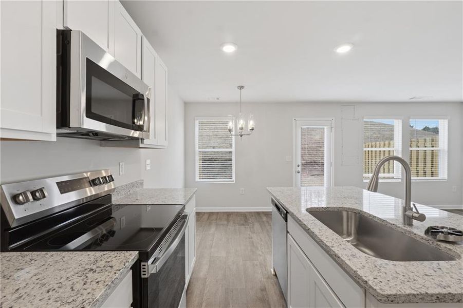 Furnished interior view inside a new home in Moss Creek, Hogansville (Image 8).