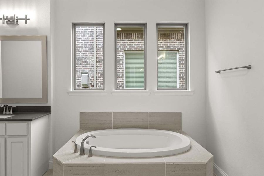 Image 32 representing the Brennan II by Pacesetter Homes in Nelson Lake, Rockwall, TX.