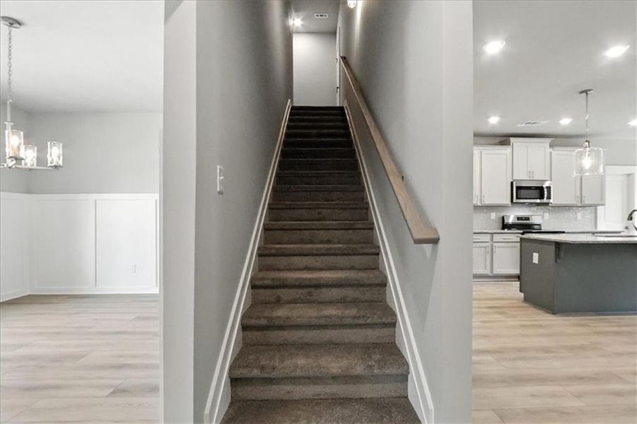 Spacious, unfurnished interior of a new home in Traditions of Braselton, Jefferson (Image 20).