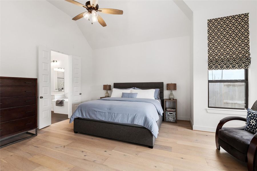 Furnished interior view inside a new home in Cross Creek West, Fulshear (Image 28).