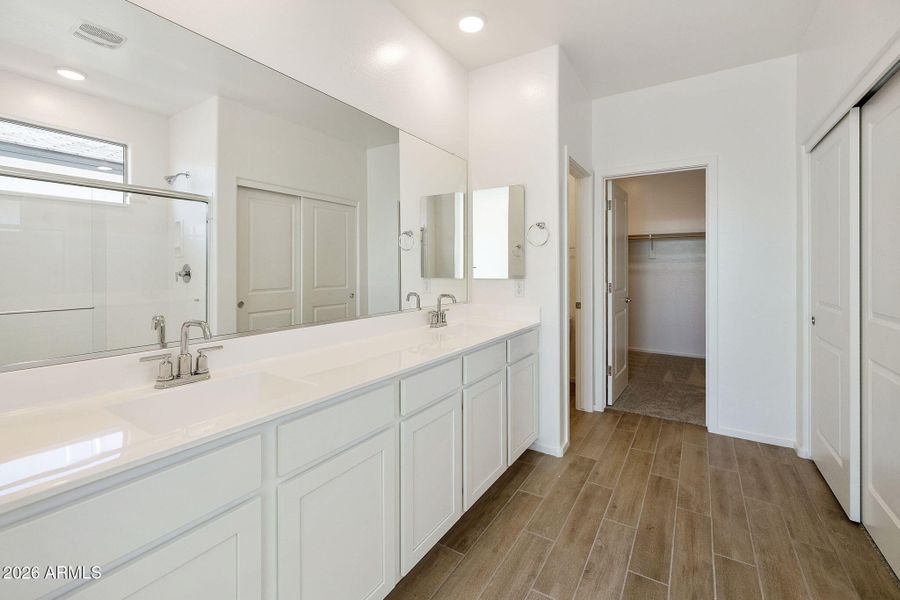 OWNER'S BATH OWNER'S BATH