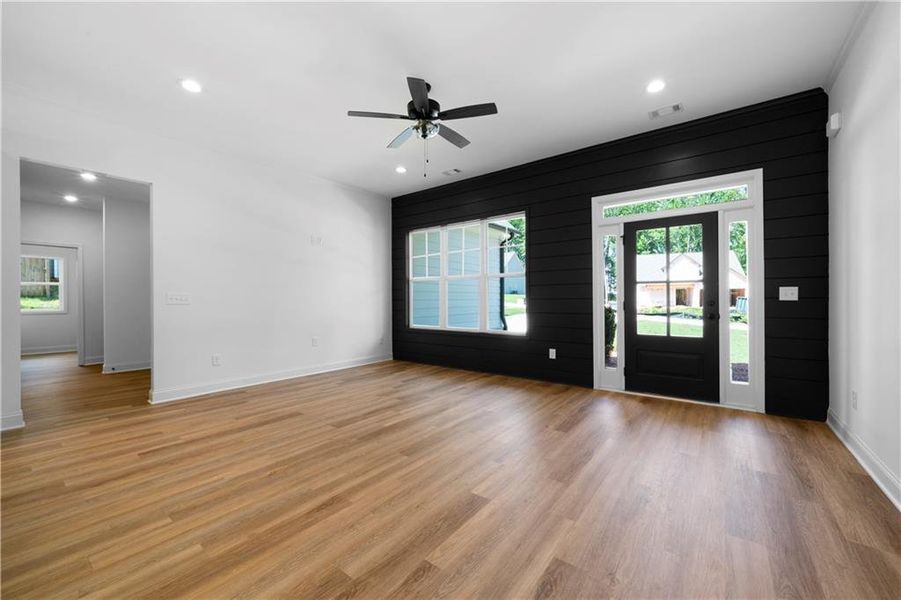 Spacious, unfurnished interior of a new home in , Dallas (Image 11).