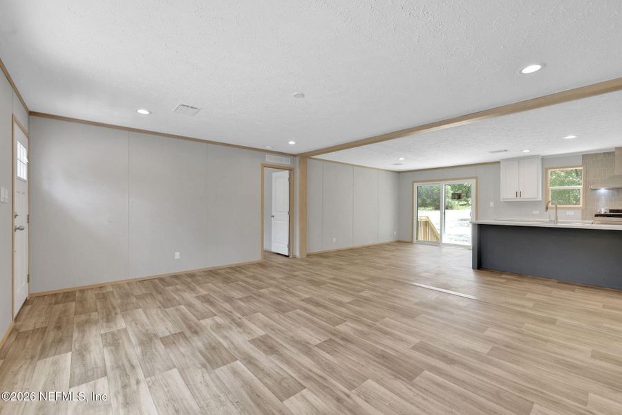 Spacious, unfurnished interior of a new home in , Keystone Heights (Image 39).