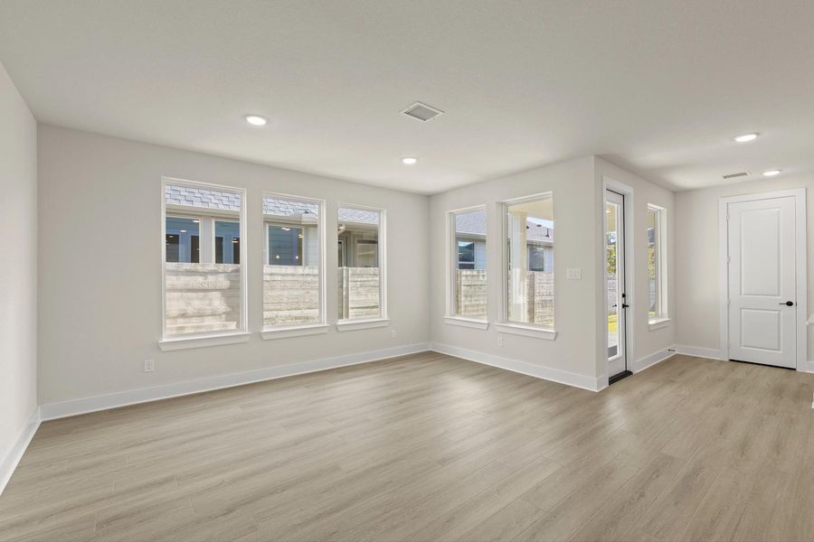 Spacious, unfurnished interior of a new home in Carriage Collection at Painted Tree, McKinney (Image 15).