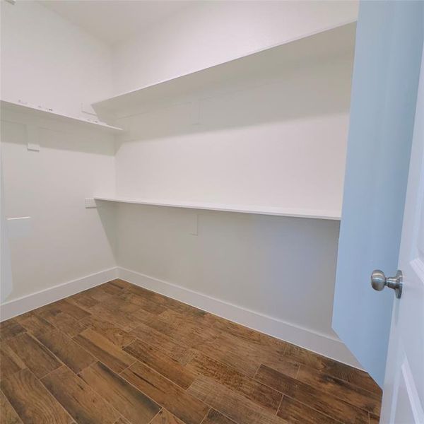 Spacious, unfurnished interior of a new home in , Dallas (Image 23).