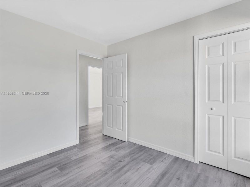 Spacious, unfurnished interior of a new home in , Lehigh Acres (Image 16).