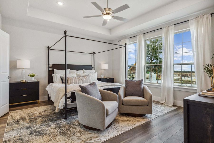 Furnished interior view inside a new home in Dove Hollow, Waxahachie (Image 12).