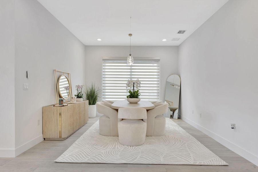 Furnished interior view inside a new home in , Boca Raton (Image 55). Furnished interior view inside a new home in , Boca Raton (Image 55).