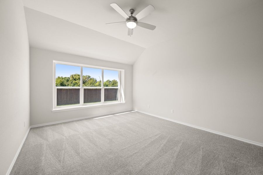 Spacious, unfurnished interior of a new home in Hunters Ridge, Crowley (Image 19).