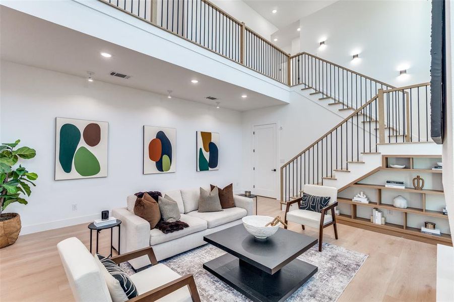 Furnished interior view inside a new home in , Dallas (Image 12).