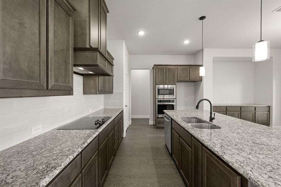 108 Red Fox- Kitchen-3