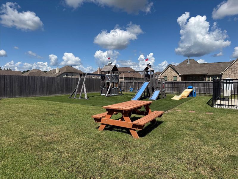 Community amenities in , Beaumont (Image 41).