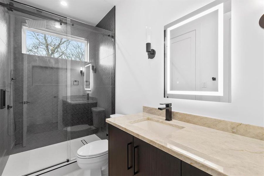 Furnished interior view inside a new home in , Dallas (Image 17).