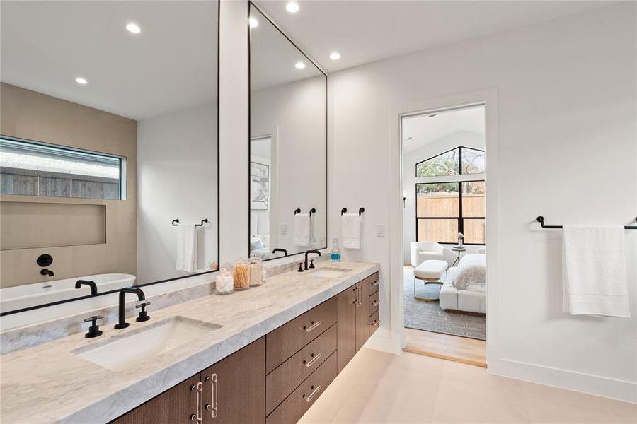 Furnished interior view inside a new home in , Dallas (Image 12).