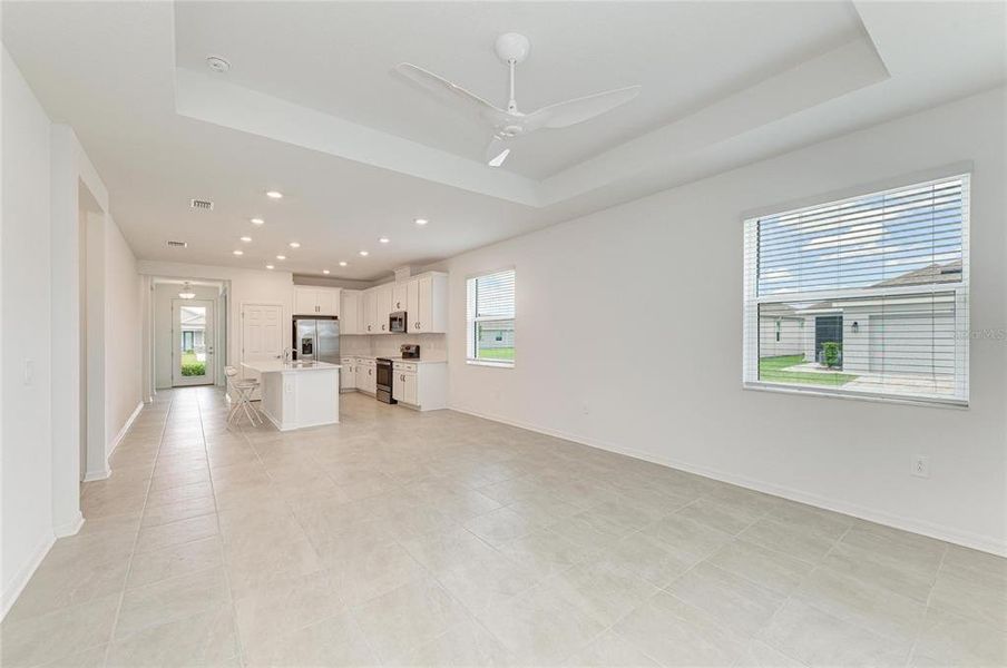 Spacious, unfurnished interior of a new home in , Sarasota (Image 47). Spacious, unfurnished interior of a new home in , Sarasota (Image 47).