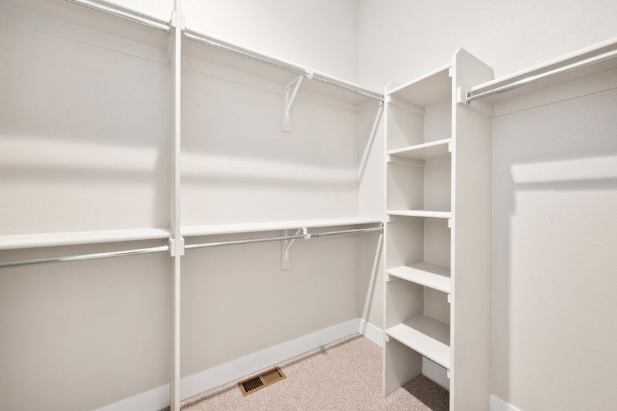 Spacious, unfurnished interior of a new home in Vernazza, Windsor (Image 19).