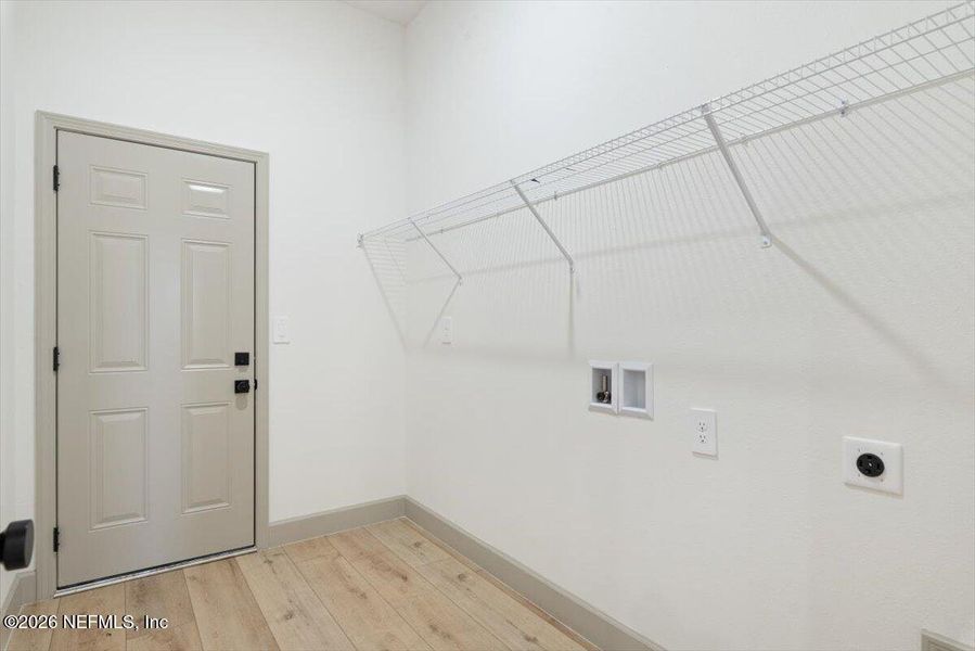 Spacious, unfurnished interior of a new home in , Orange Park (Image 24).