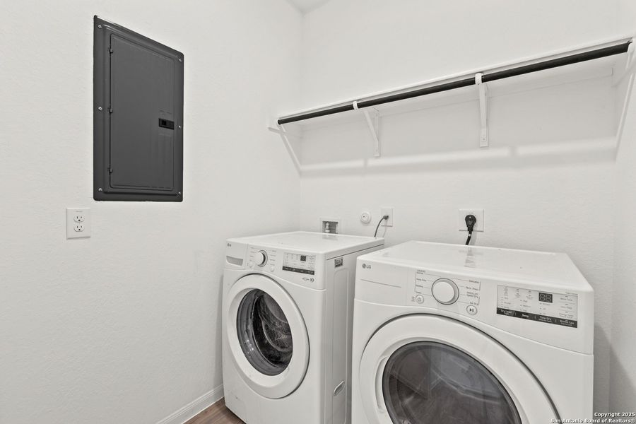 Image 33 of a home in . Image 33 of a home in .