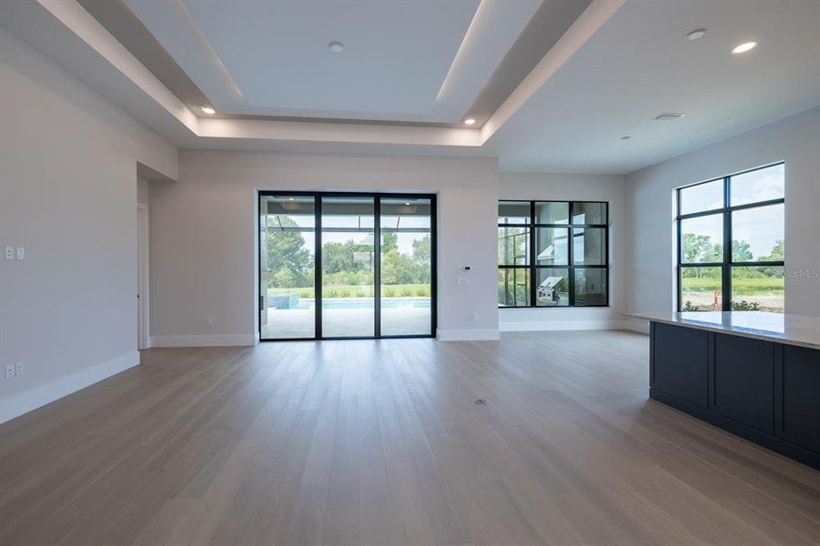Spacious, unfurnished interior of a new home in , Sarasota (Image 6).