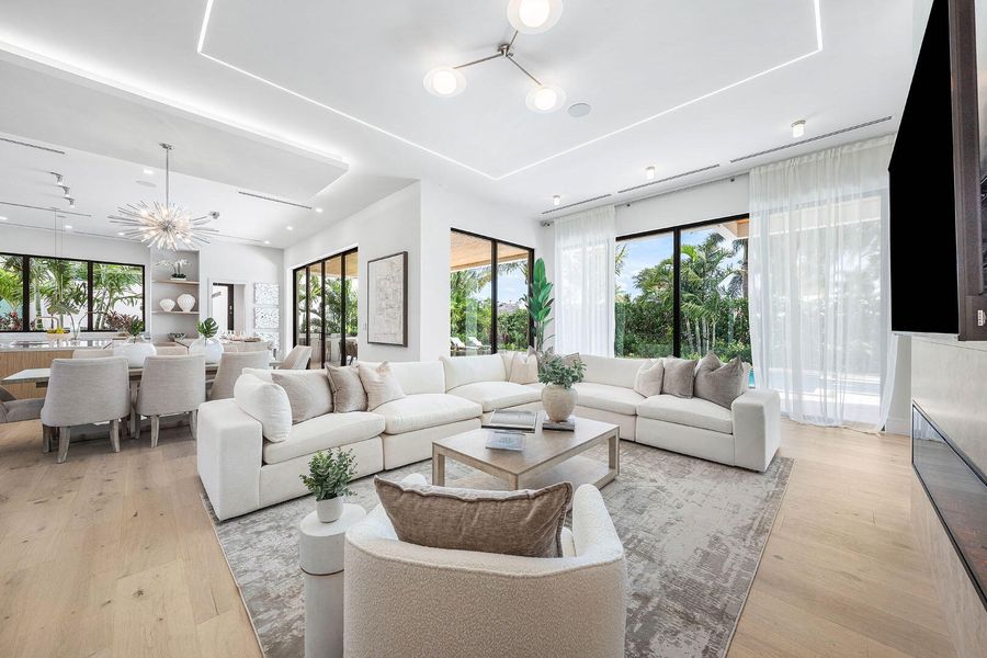 2240_Date_Palm_Road_11