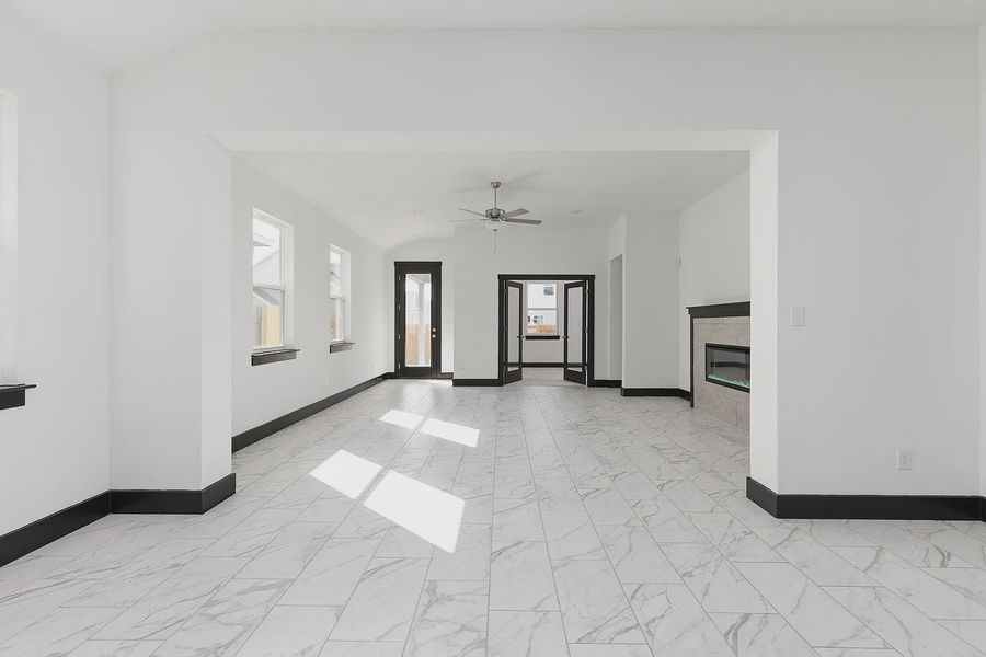 Spacious, unfurnished interior of a new home in Enclave at Cele, Pflugerville (Image 26). Spacious, unfurnished interior of a new home in Enclave at Cele, Pflugerville (Image 26).