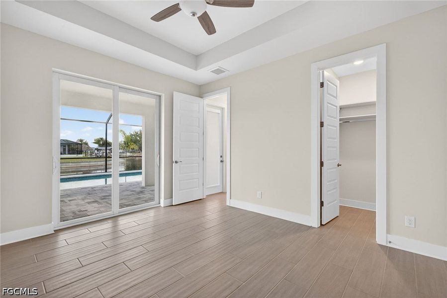 Spacious, unfurnished interior of a new home in Cape Coral, Cape Coral (Image 29).