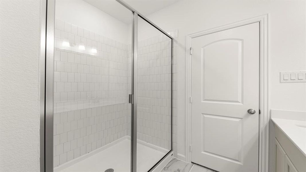 22. 2504 Yo Ranch - Bath (3) 22. 2504 Yo Ranch - Bath (3)