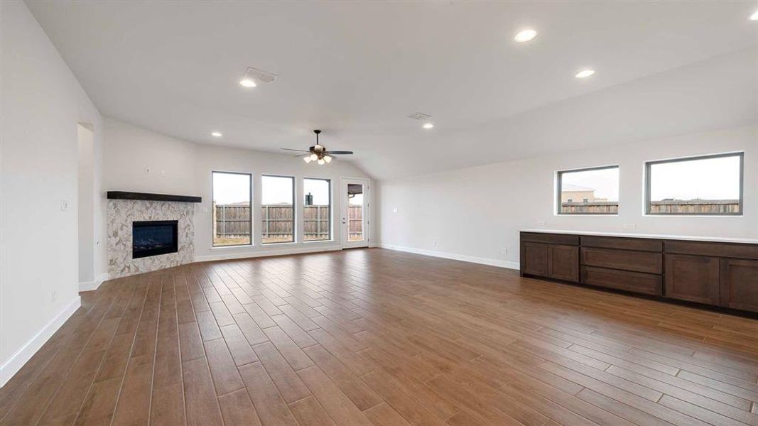 Spacious, unfurnished interior of a new home in Devonshire, Forney (Image 17).