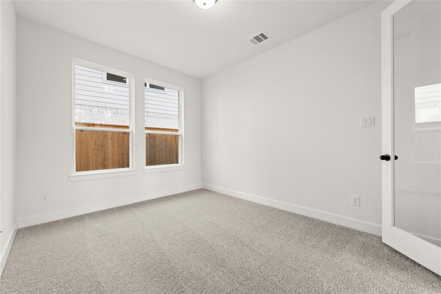 Spacious, unfurnished interior of a new home in Kresston - 40', Montgomery (Image 18).