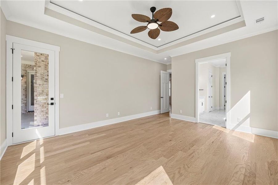 Spacious, unfurnished interior of a new home in , Marietta (Image 28).
