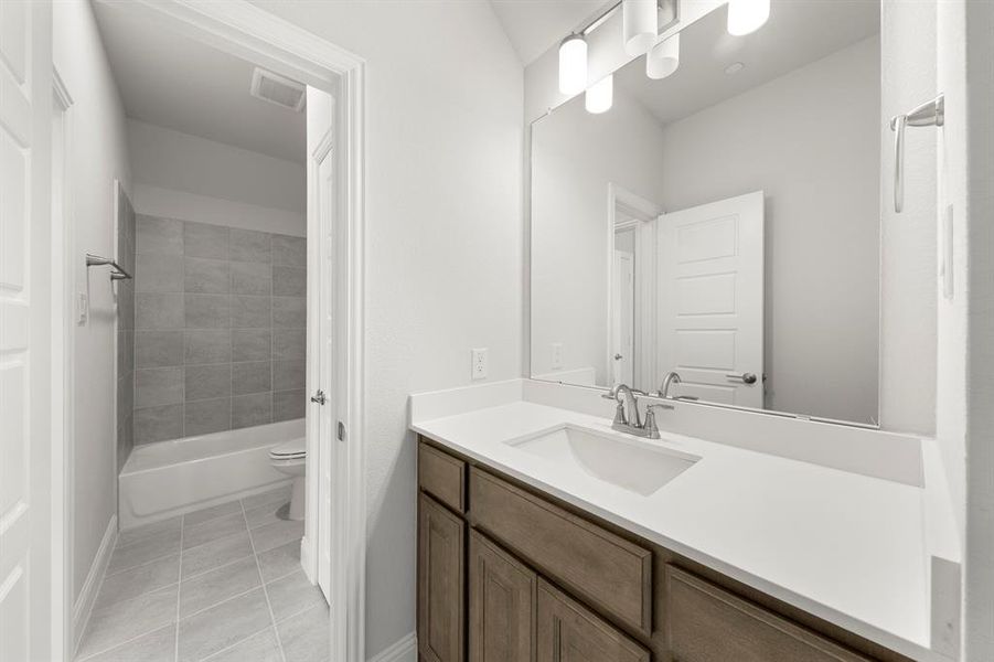 21. 403 Spoonbill - 3RD Bath 21. 403 Spoonbill - 3RD Bath