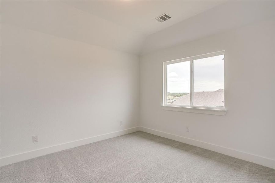 Spacious, unfurnished interior of a new home in Talon Hills, Fort Worth (Image 34). Spacious, unfurnished interior of a new home in Talon Hills, Fort Worth (Image 34).