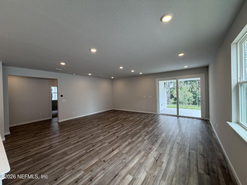 Spacious, unfurnished interior of a new home in Reserve East, Flagler Beach (Image 41).