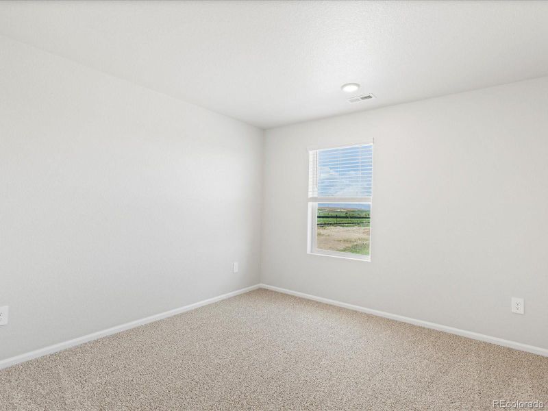 Spacious, unfurnished interior of a new home in Westgate, Greeley (Image 27).
