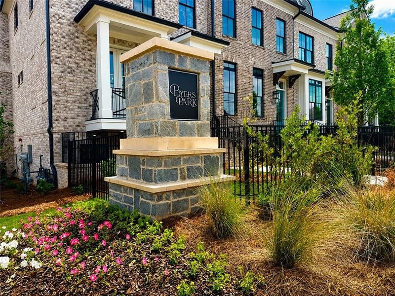 Image 55 of a home in Byers Park.