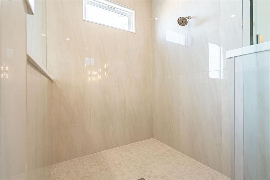 Spacious, unfurnished interior of a new home in , Granbury (Image 16). Spacious, unfurnished interior of a new home in , Granbury (Image 16).