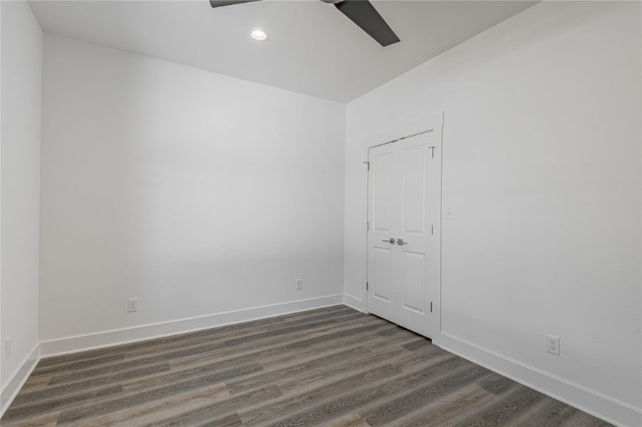 Spacious, unfurnished interior of a new home in , Nacogdoches (Image 30).
