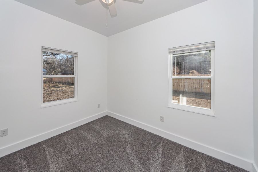 Spacious, unfurnished interior of a new home in , Goose Creek (Image 20).