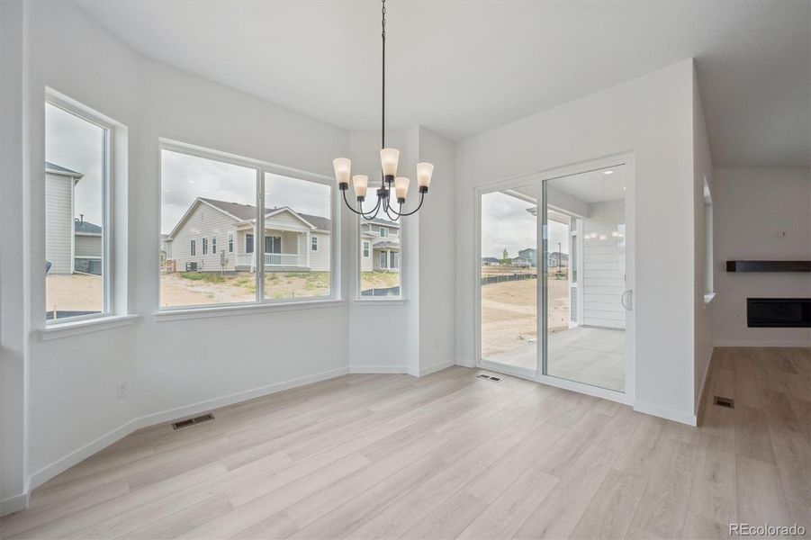 Spacious, unfurnished interior of a new home in The Aurora Highlands, Aurora (Image 14).