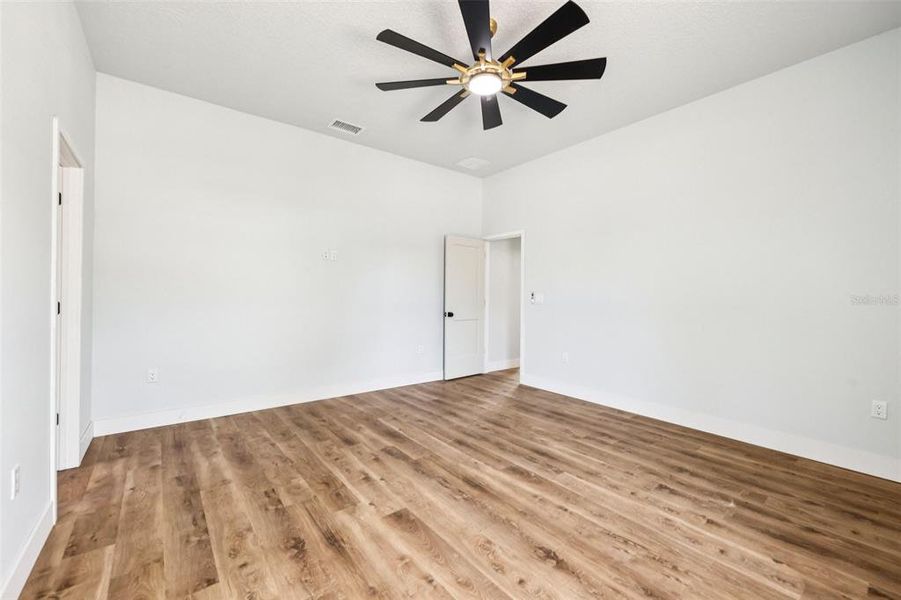 Spacious, unfurnished interior of a new home in , Deland (Image 31). Spacious, unfurnished interior of a new home in , Deland (Image 31).