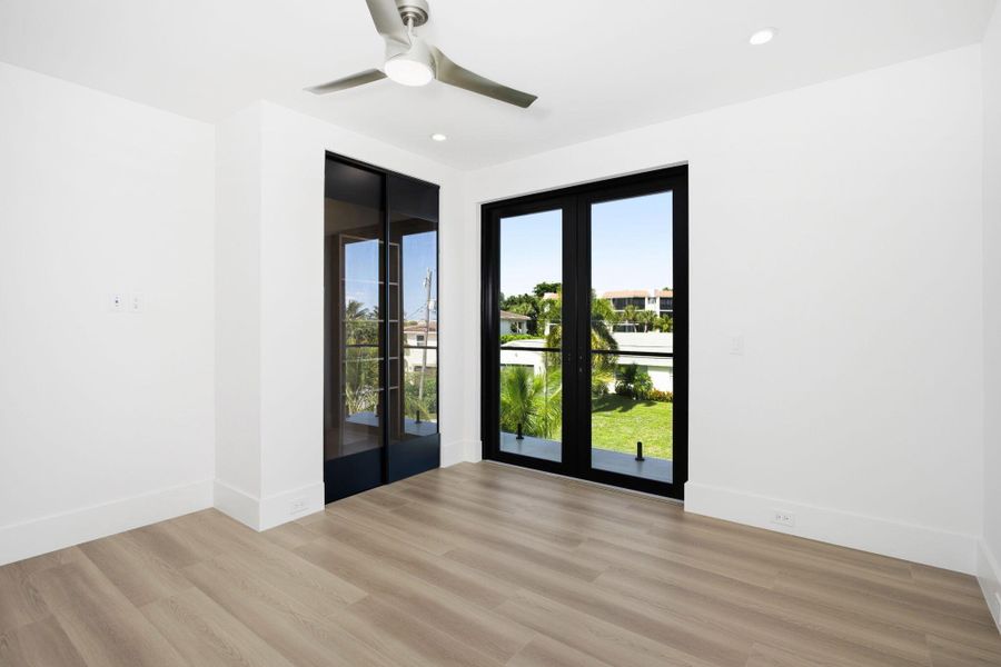 Spacious, unfurnished interior of a new home in , Boca Raton (Image 24). Spacious, unfurnished interior of a new home in , Boca Raton (Image 24).