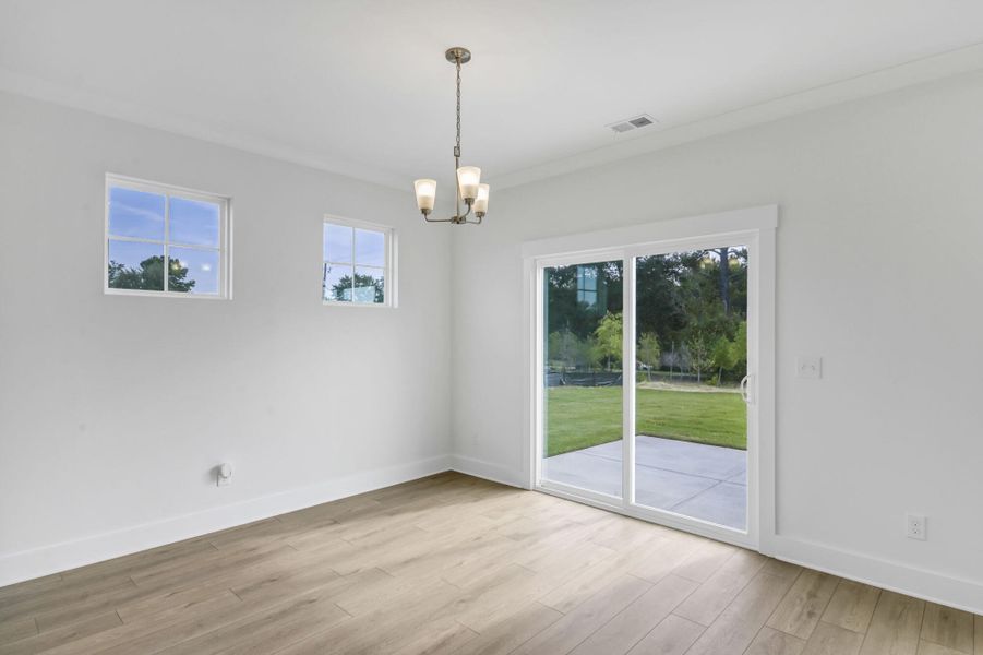 Spacious, unfurnished interior of a new home in Ferry Grove, Lexington (Image 17).