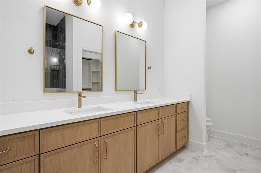 Furnished interior view inside a new home in , Dallas (Image 9).