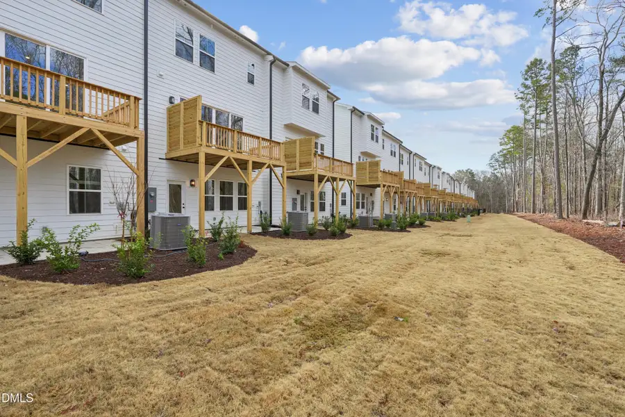 Twinleaf Townes 92_Exterior 3_webready Twinleaf Townes 92_Exterior 3_webready