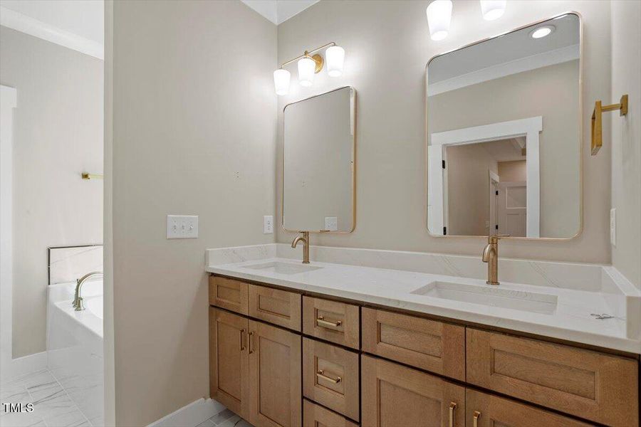 26-2405 Pearces Rd [2174059]_26