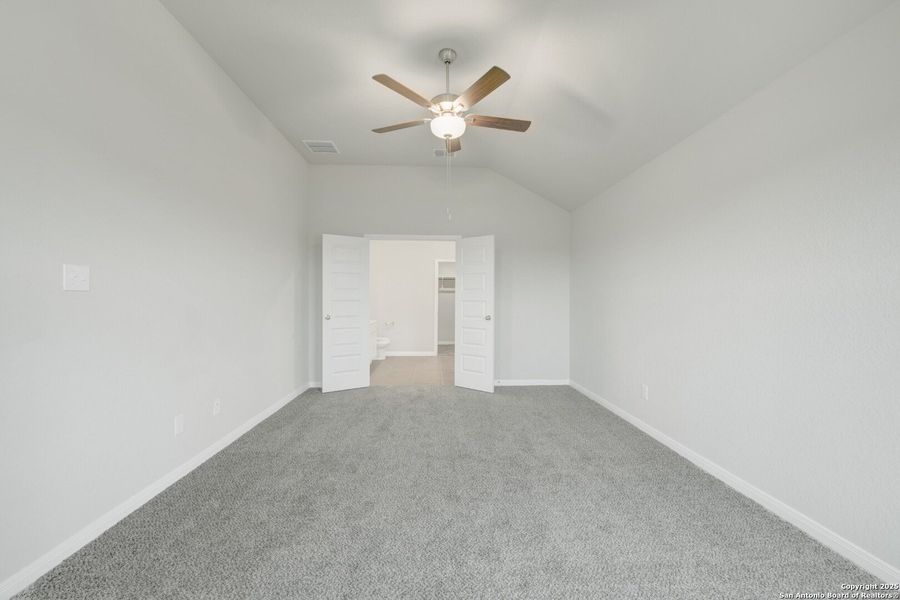 Spacious, unfurnished interior of a new home in Paloma Park, Converse (Image 40).