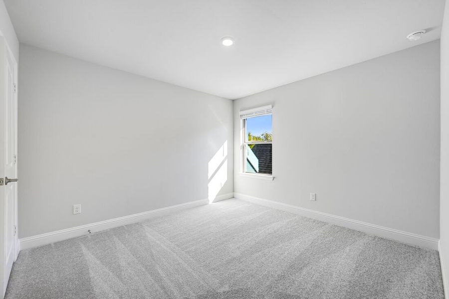 Spacious, unfurnished interior of a new home in South Oak 50s, Oak Point (Image 22). Spacious, unfurnished interior of a new home in South Oak 50s, Oak Point (Image 22).